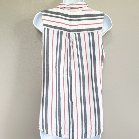 New York & Company SOHO Sleeveless Button Up Collared Blouse Womens Medium - Picture 2 of 6